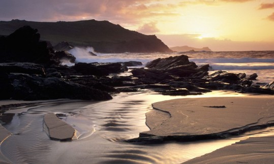 clogher-head-beach-dingle-peninsula-county-kerry-ireland_1280x768_77490